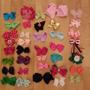 Lot Of 37 Hair Bow